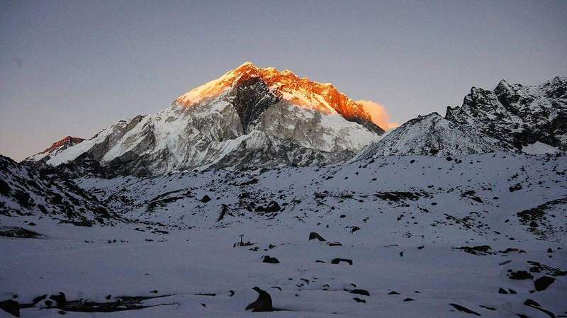 View of the Everest Base Camp trek route