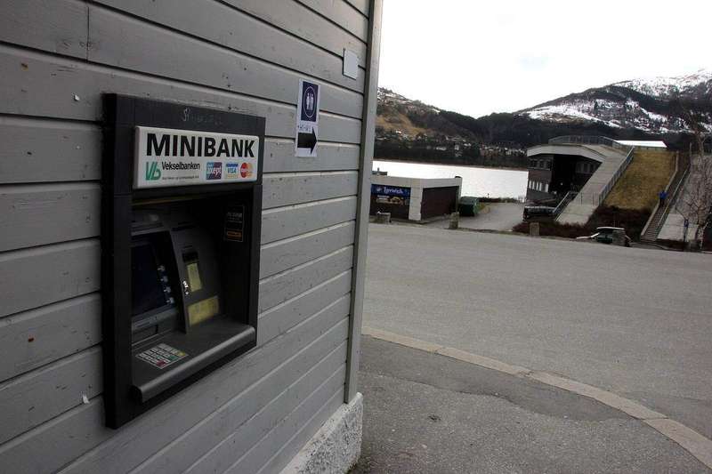 A cash machine, where credit card cash advances begin their same-day interest