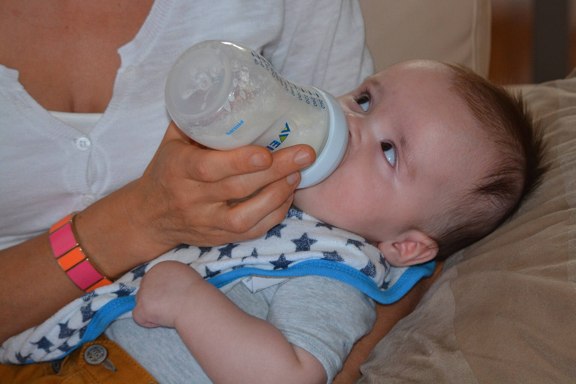 How to wean a baby off night feedings gently and gradually
