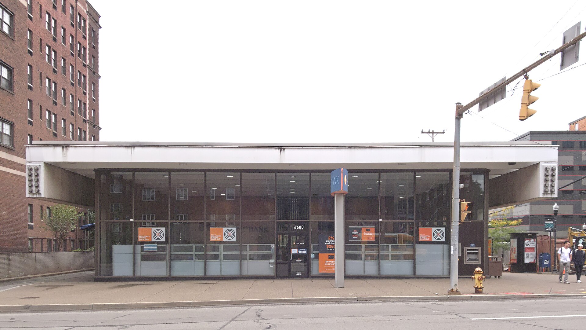 Front view of a Pittsburgh National Bank branch in Oakland, Pittsburgh