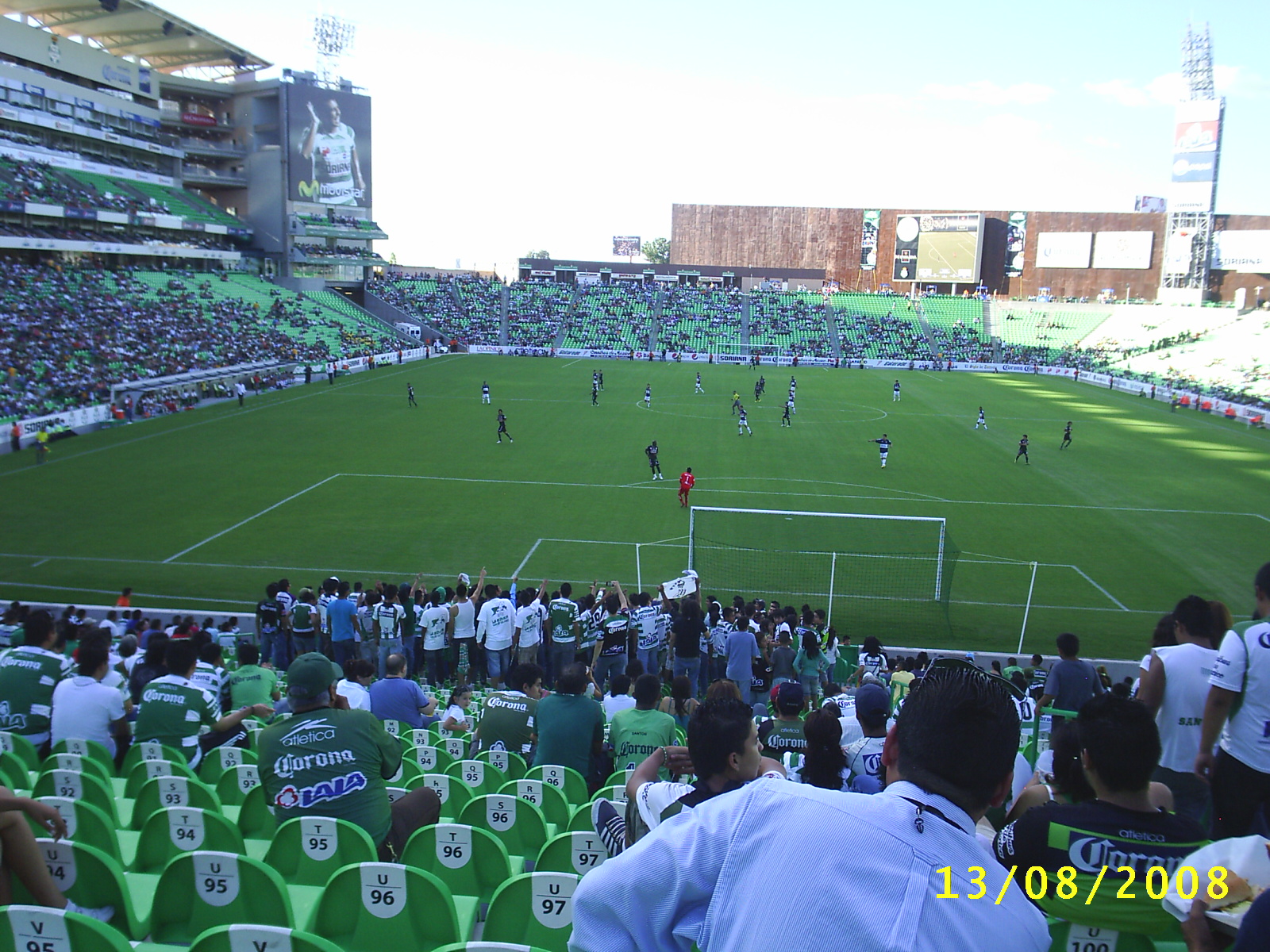 Santos Laguna in action