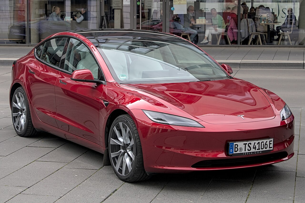 A Tesla Model 3, one of the best-selling single-speed electric cars