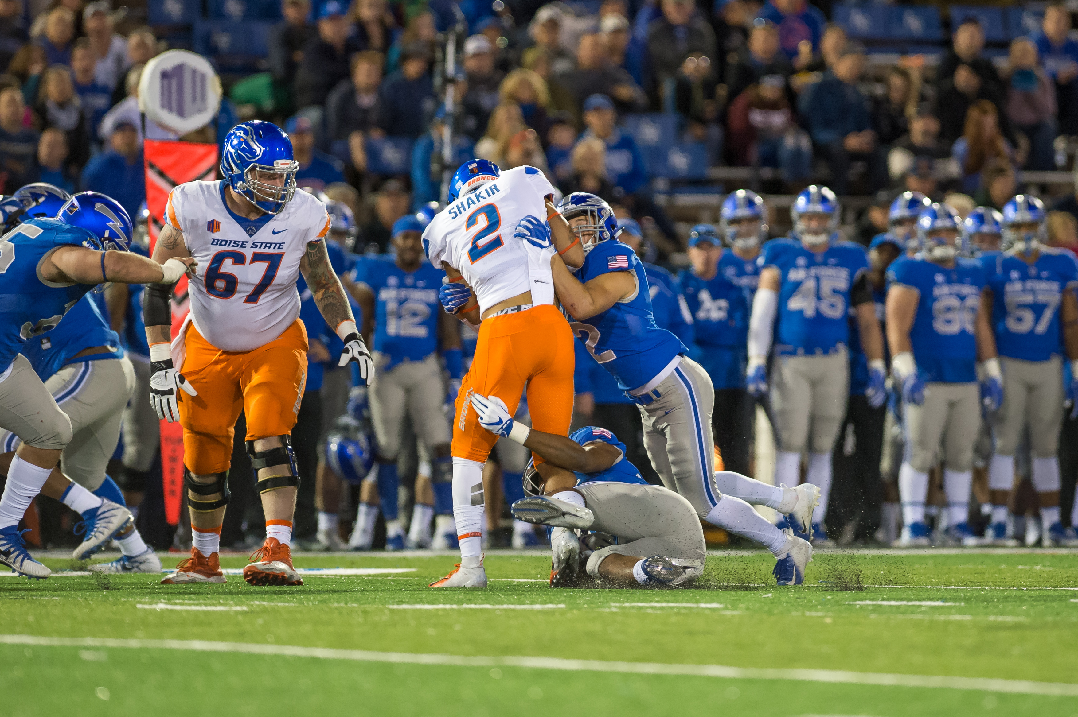 Khalil Shakir playing college football for Boise State