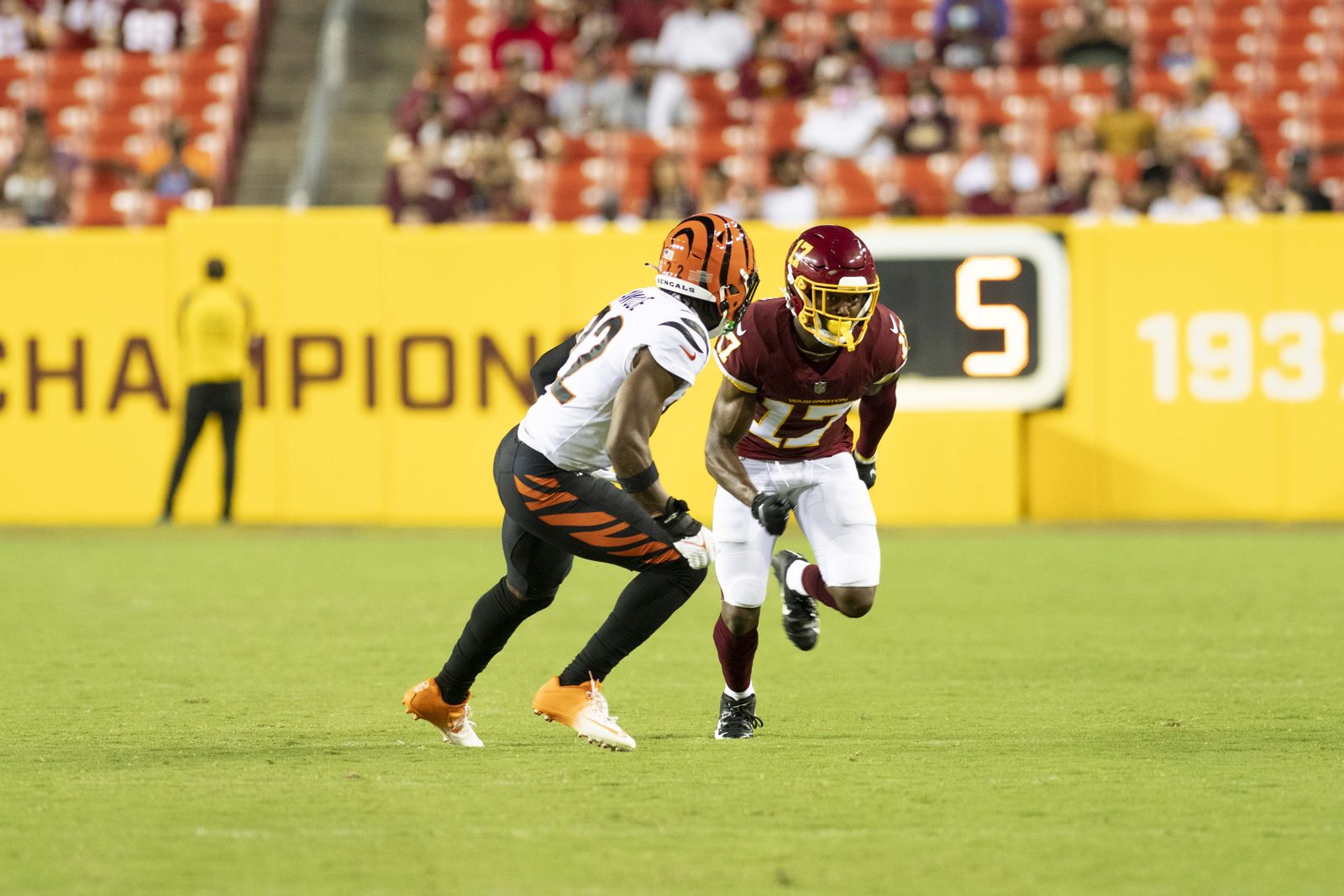 Terry McLaurin running a route during an NFL game